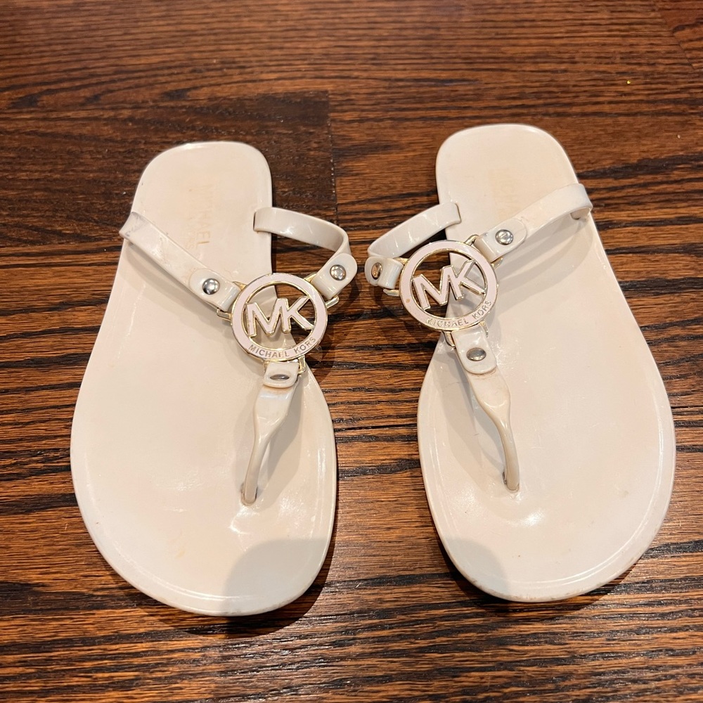 Michael Kors Jelly flip flops